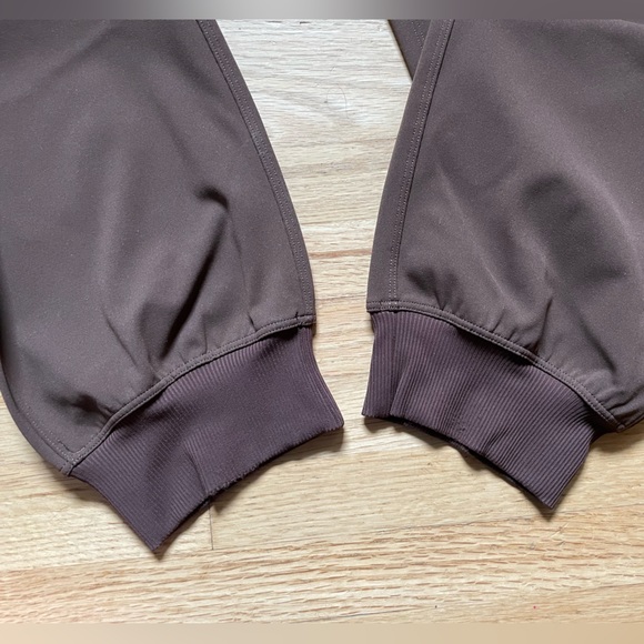 Lululemon Stretch HR Jogger - Picture 11 of 11